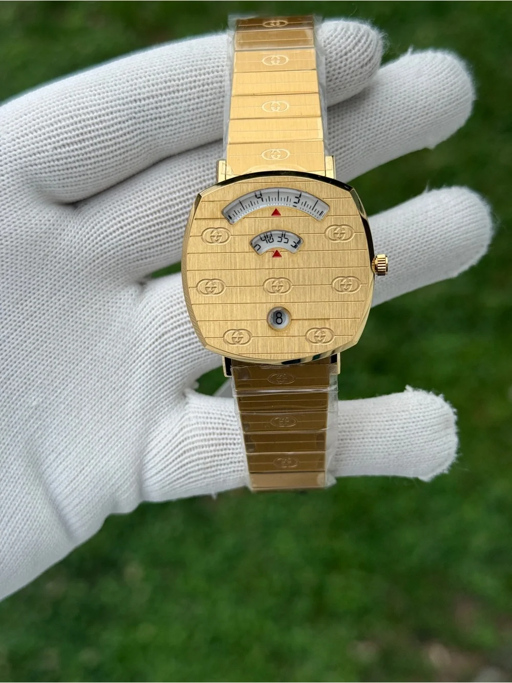 Gucci gold tone